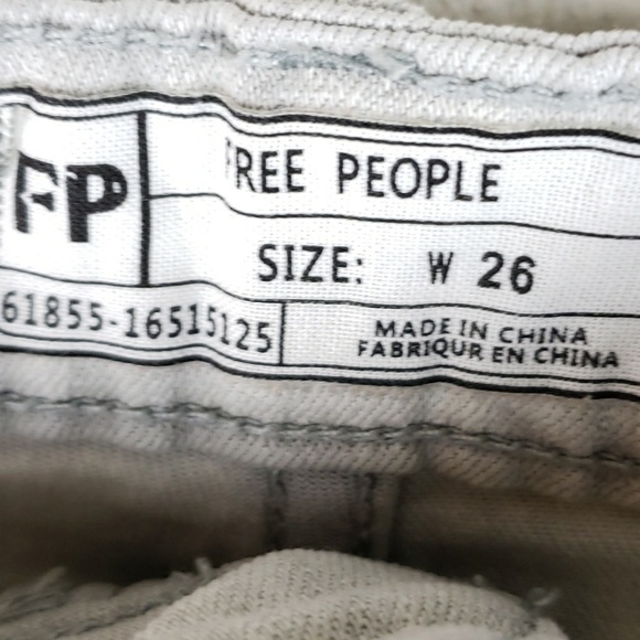 NWT Free People "Sequoyah" high waisted shorts - Picture 5 of 5